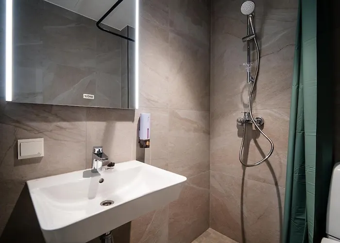 Airport-bus - 13 North - Comfort 4 * Ταλίν