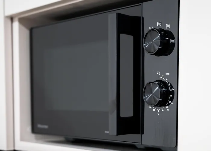 Airport-bus - 13 North - Comfort 4 Ταλίν