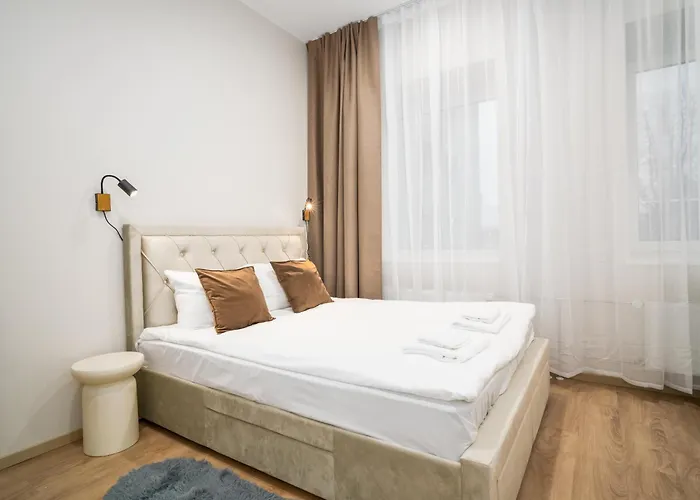 Airport-bus - 13 North - Comfort 4 Ταλίν