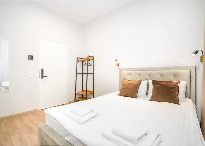 Airport-bus - 13 North - Comfort 4 * Tallinn