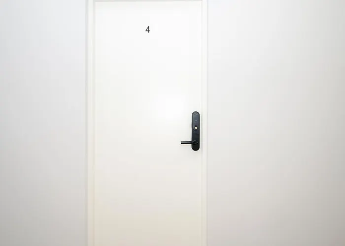 Apartament Airport-bus - 13 North - Comfort 4 *